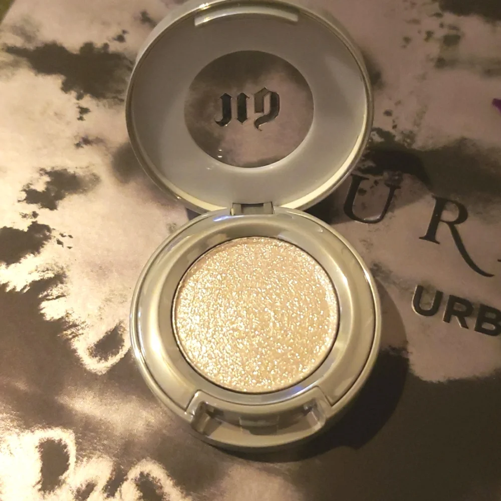 ❇️🧚‍♀️COSMIC Urban Decay RARE Moondust Shadow NWOBOX